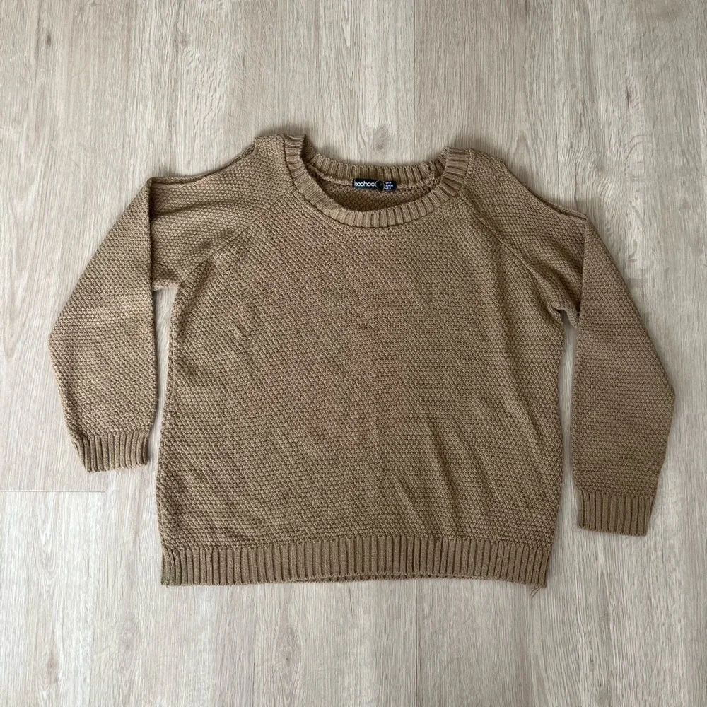 Cold Shoulder Sweater - Picture 2 of 4